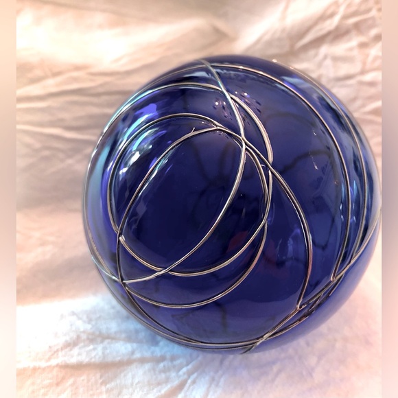 PartyLite Cobalt Blue Hand Blown Art Glass Ball - Picture 8 of 13